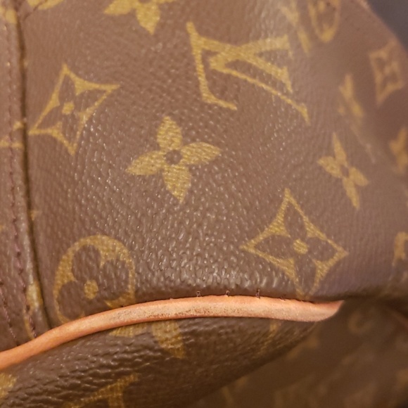 Authentic Louis Vuitton Excursion Monogram Bag - Picture 2 of 7